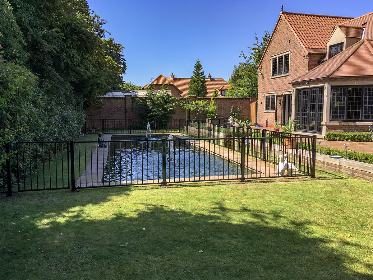 ColourRail Flat Top Black 2