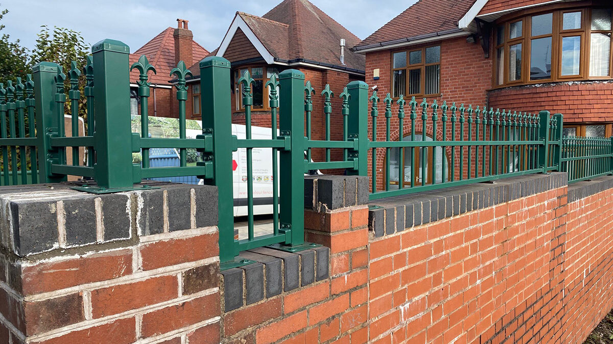 _ColourRail Fleur de Lys Top Green 9